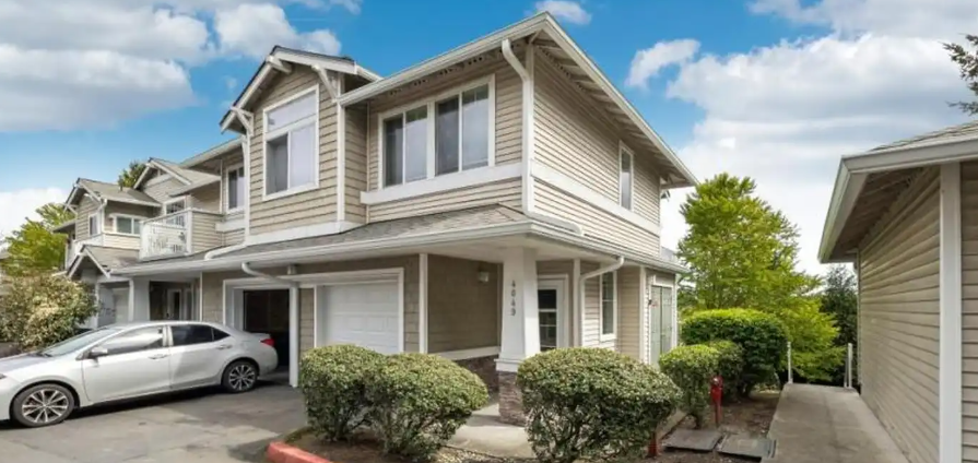 rental in seatac.png
